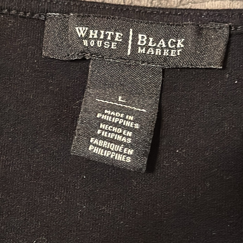 WHITE HOUSE BLACK MARKET Top. Size Large - Picture 3 of 10
